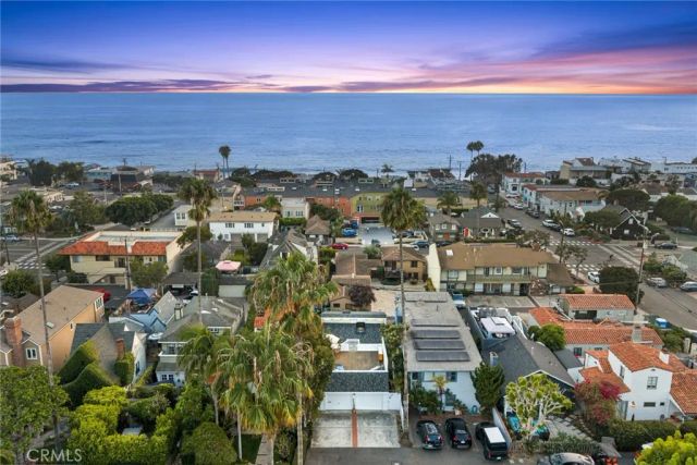 1143 Catalina Street, Laguna Beach, CA 92651