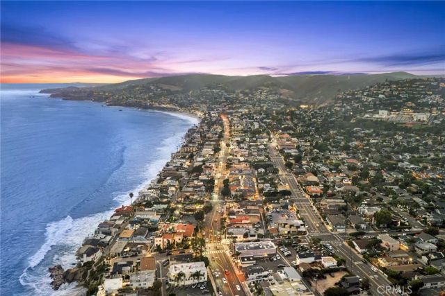 1143 Catalina Street, Laguna Beach, CA 92651