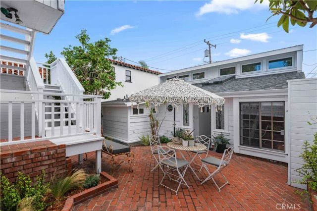 1143 Catalina Street, Laguna Beach, CA 92651