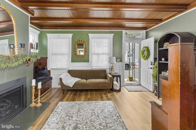 213 SAINT MARY ST, Burlington, NJ 08016