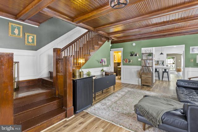 213 SAINT MARY ST, Burlington, NJ 08016