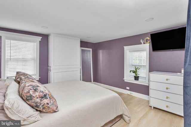 213 SAINT MARY ST, Burlington, NJ 08016