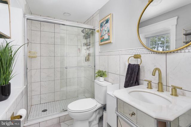 213 SAINT MARY ST, Burlington, NJ 08016