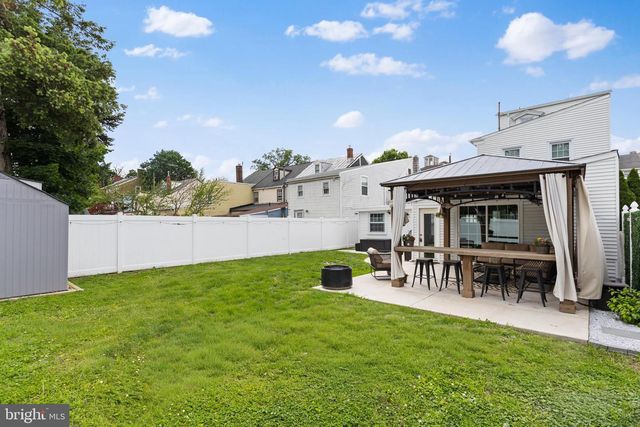 213 SAINT MARY ST, Burlington, NJ 08016