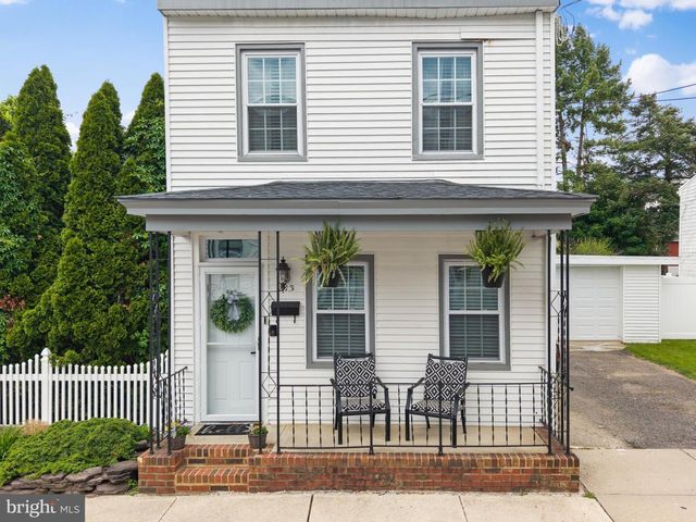 213 SAINT MARY ST, Burlington, NJ 08016