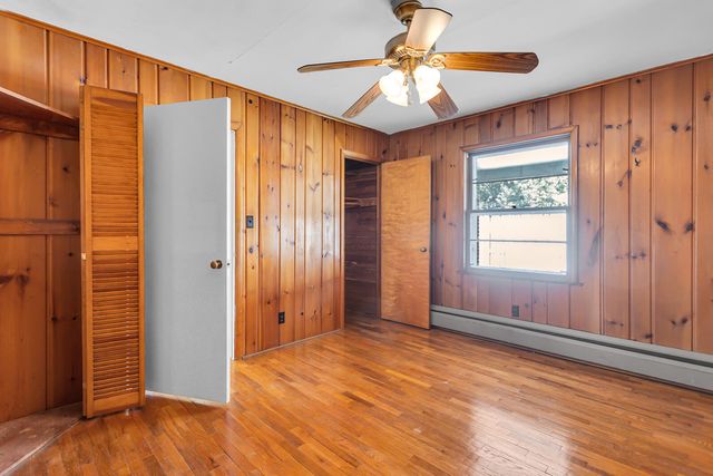 1302 Elmwood Avenue, Jackson City, MI 49203