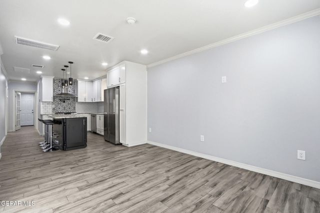 1310 E SAN ANTONIO Avenue, El Paso, TX 79901