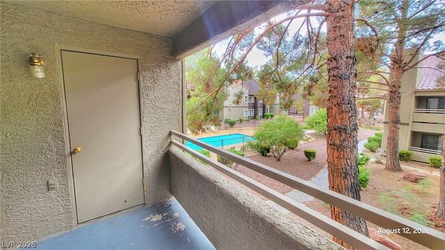5044 South Rainbow Boulevard 206, Las Vegas, NV 89118