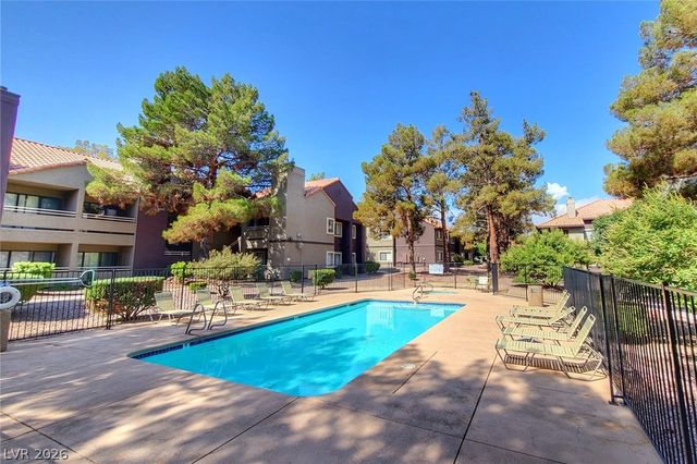 5044 South Rainbow Boulevard 206, Las Vegas, NV 89118