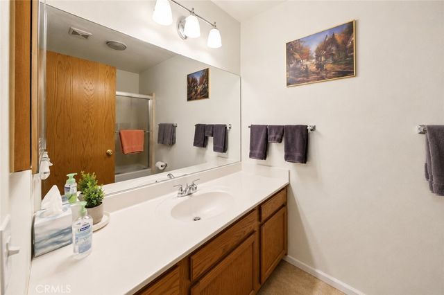27535 Lakeview Drive 40, Helendale, CA 92342