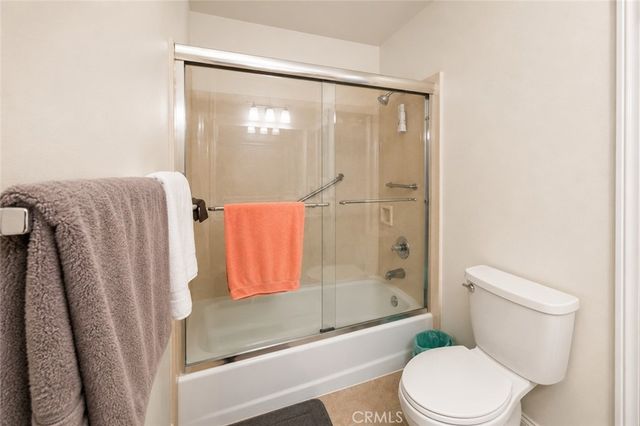 27535 Lakeview Drive 40, Helendale, CA 92342