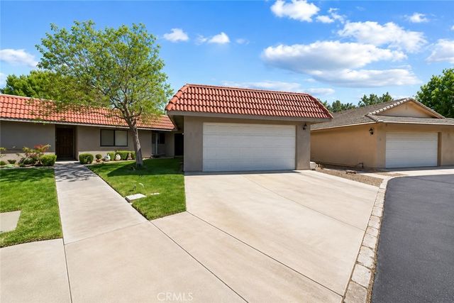 27535 Lakeview Drive 40, Helendale, CA 92342