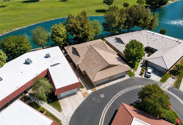 27535 Lakeview Drive 40, Helendale, CA 92342