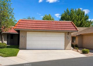 27535 Lakeview Drive 40, Helendale, CA 92342