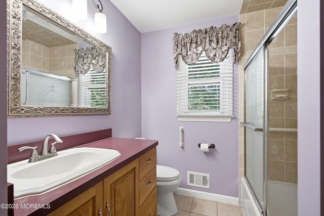 648 Dave Marion Road, Toms River, NJ 08753
