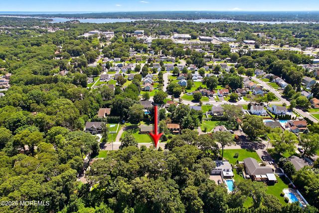 648 Dave Marion Road, Toms River, NJ 08753