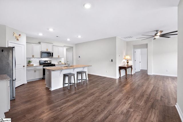 452 Fenwick Drive, Woodruff, SC 29388