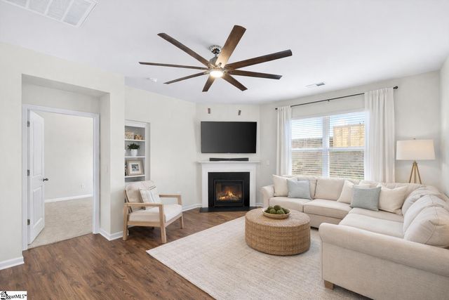 452 Fenwick Drive, Woodruff, SC 29388