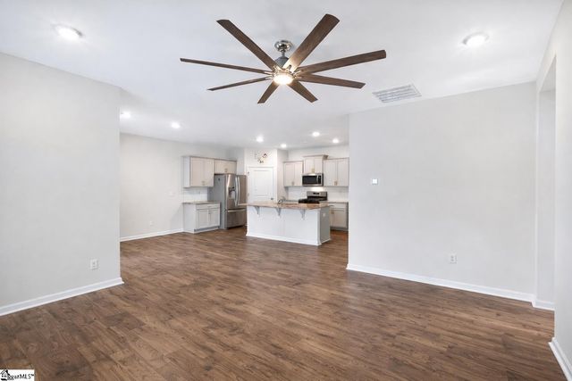 452 Fenwick Drive, Woodruff, SC 29388