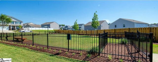 452 Fenwick Drive, Woodruff, SC 29388