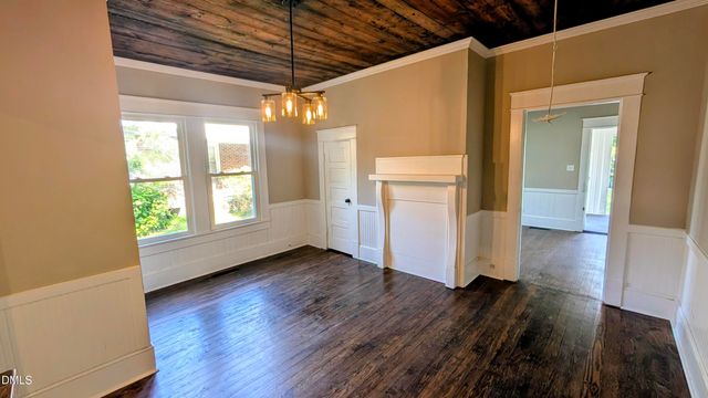 621 Harris Street, Burlington, NC 27217
