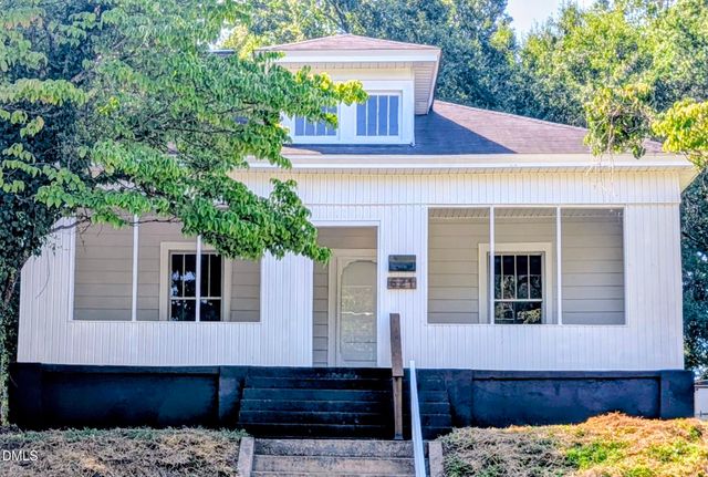 621 Harris Street, Burlington, NC 27217