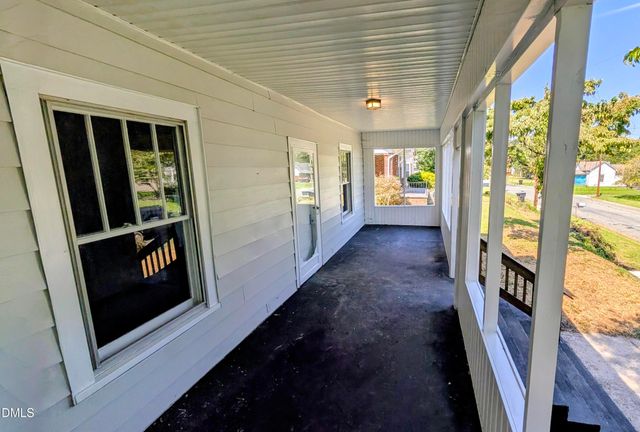 621 Harris Street, Burlington, NC 27217