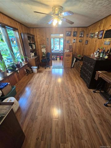 17 Green Lane, Slate Hill, NY 10973