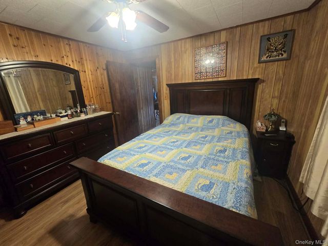 17 Green Lane, Slate Hill, NY 10973
