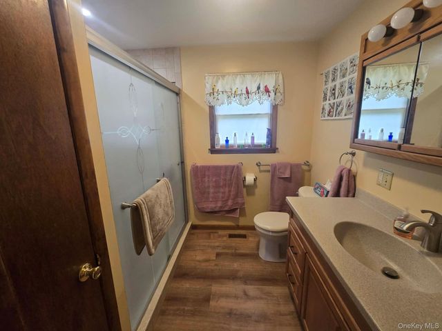17 Green Lane, Slate Hill, NY 10973