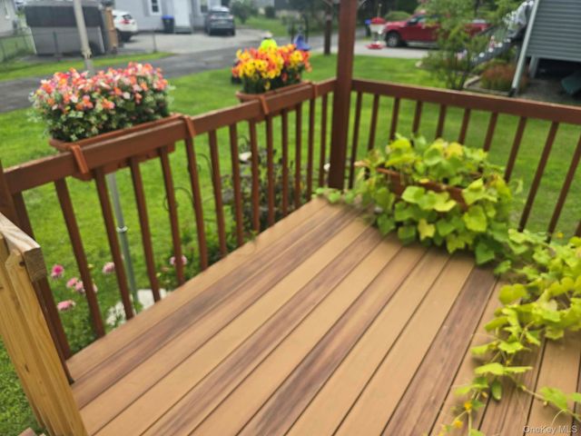 17 Green Lane, Slate Hill, NY 10973