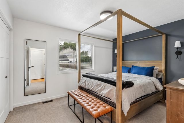 605 E Jackson Avenue, Des Moines, IA 50315