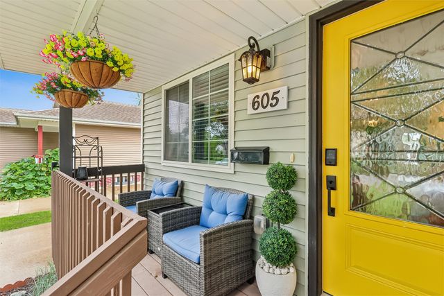 605 E Jackson Avenue, Des Moines, IA 50315