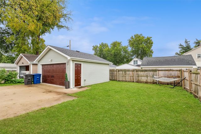 605 E Jackson Avenue, Des Moines, IA 50315