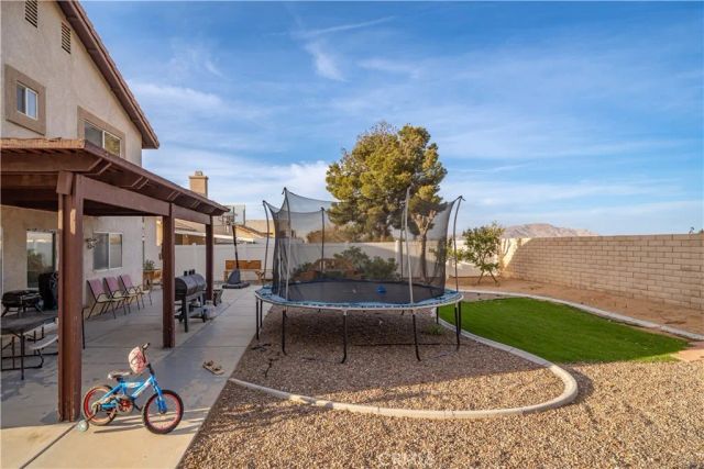 15543 Fairbanks Drive, Victorville, CA 92394