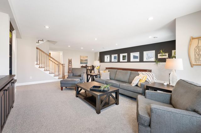6160 Garland Lane N, Plymouth, MN 55446