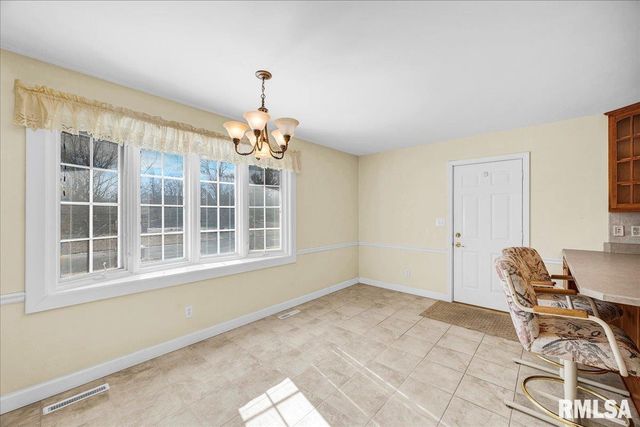 129 W COVENTRY Lane, Peoria, IL 61614