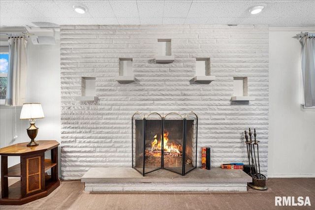 129 W COVENTRY Lane, Peoria, IL 61614