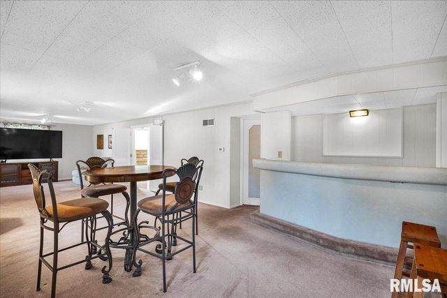 129 W COVENTRY Lane, Peoria, IL 61614