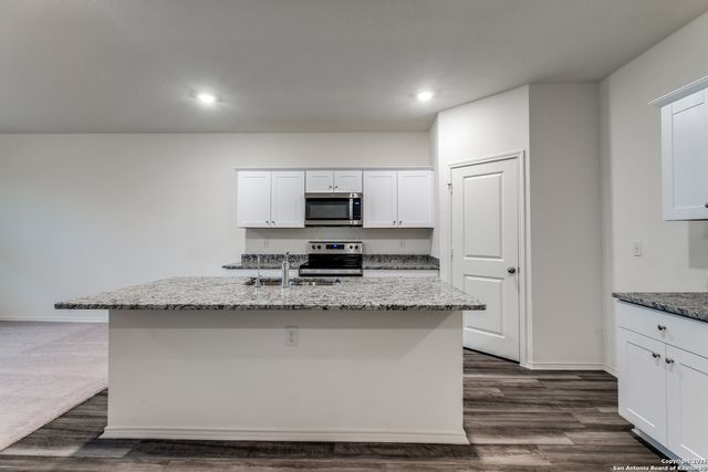 5014 Jovian, San Antonio, TX 78245