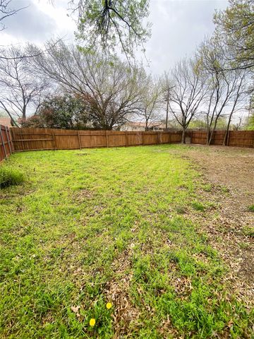 1123 Saturn Drive, Cedar Hill, TX 75104