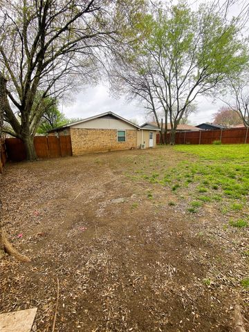 1123 Saturn Drive, Cedar Hill, TX 75104