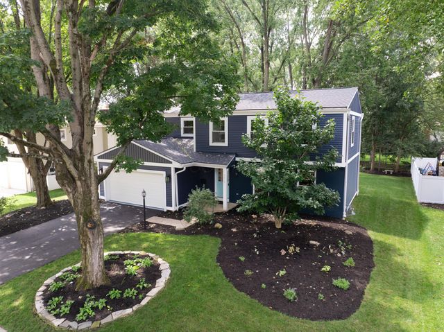 6815 Bowerman Street W, Worthington, OH 43085