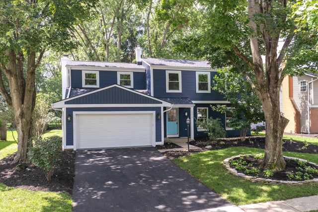 6815 Bowerman Street W, Worthington, OH 43085