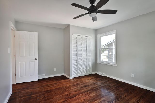 6815 Bowerman Street W, Worthington, OH 43085