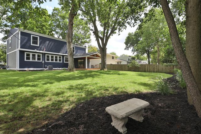 6815 Bowerman Street W, Worthington, OH 43085