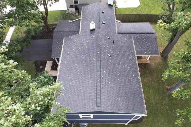 6815 Bowerman Street W, Worthington, OH 43085