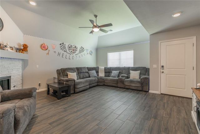 2209 Arcady Avenue, Norman, OK 73026