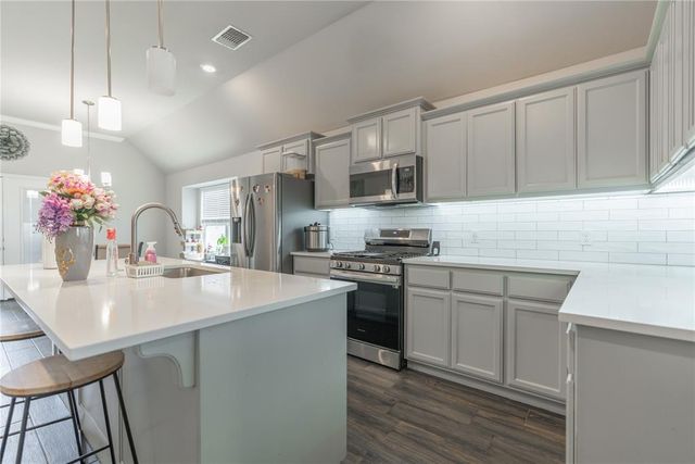 2209 Arcady Avenue, Norman, OK 73026