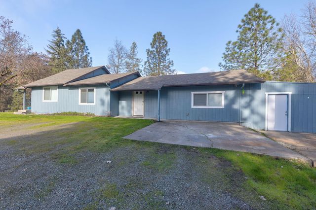 5001 Azalea Drive, Grants Pass, OR 97526